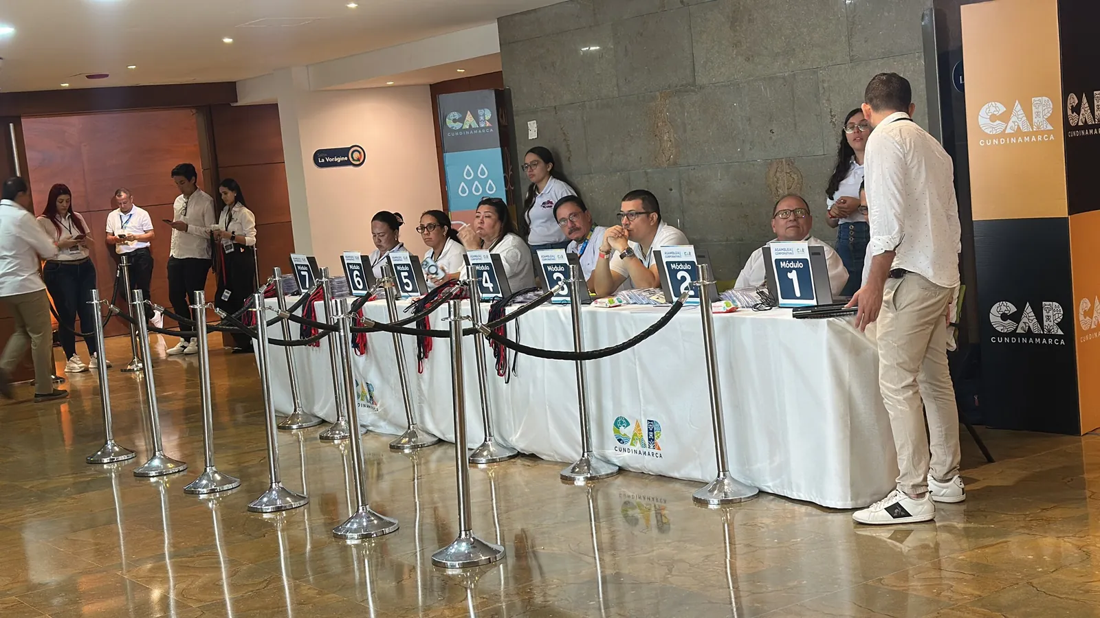 Asamblea CAR con registro, votación electrónica y operación técnica de IDEORAPTOR S.A.S.